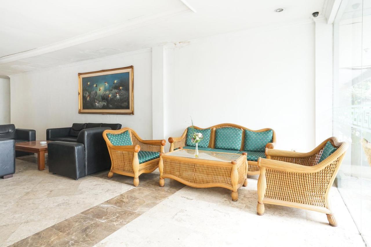Homestay 3 Surabaya Eksteriør billede